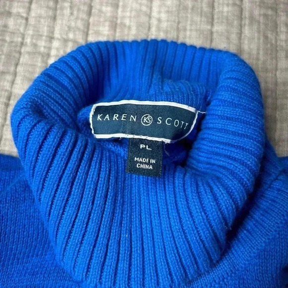 Vibrant blue turtleneck - Picture 8 of 8